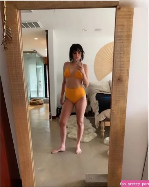 Rumer Willis - Photo #03