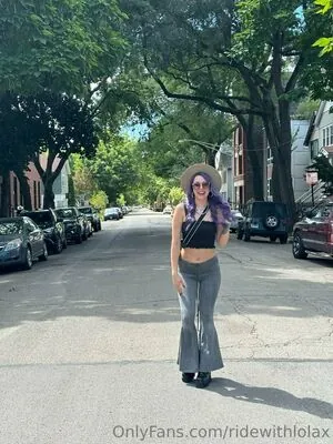 ridewithlola.x