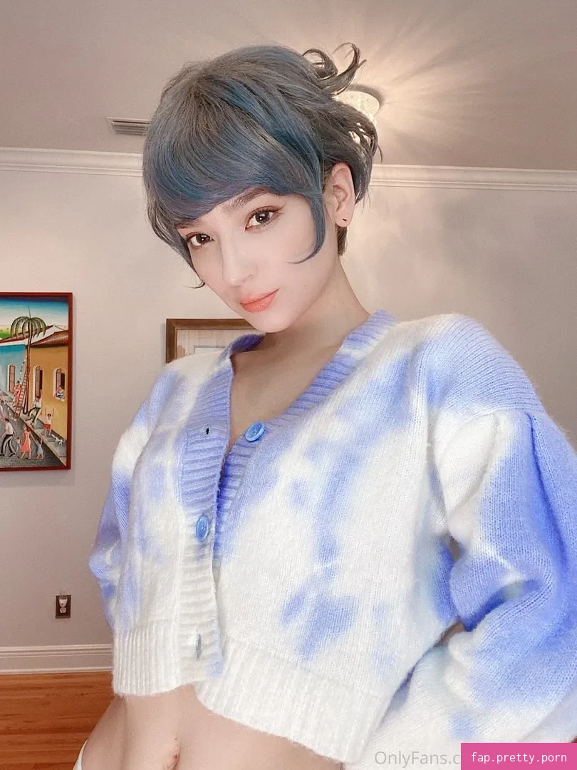 Rei Yoshida - Photo #04
