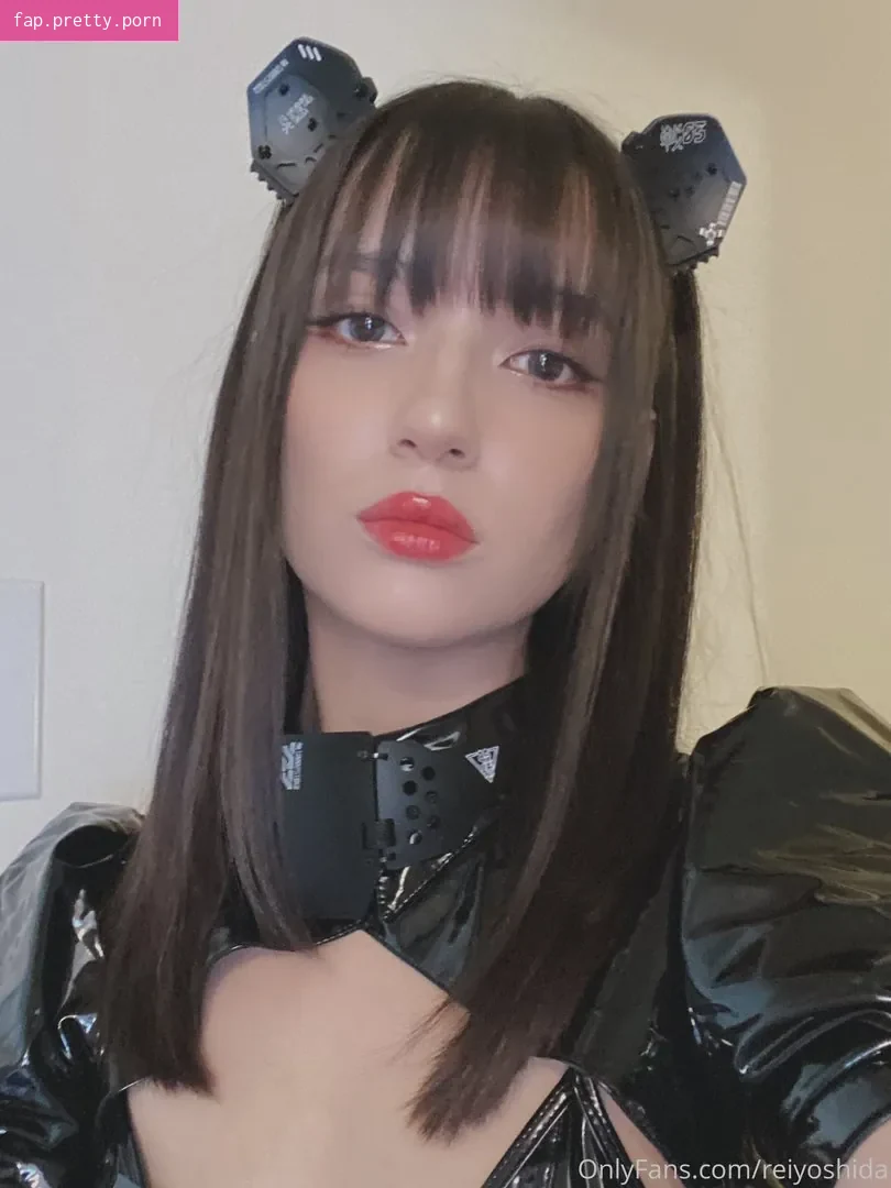 Rei Yoshida - Photo #11