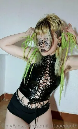 semitattooedgoth