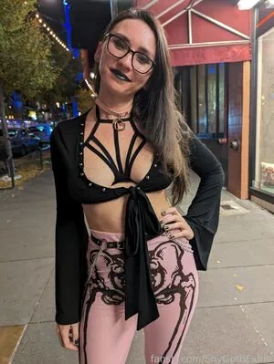ShyGothExhib