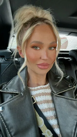 sophiereadeofficial