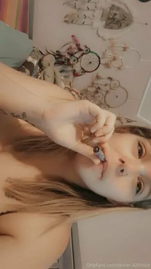 stoner.420chick