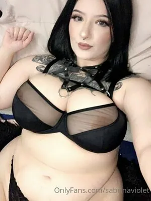 sabrinaviolet