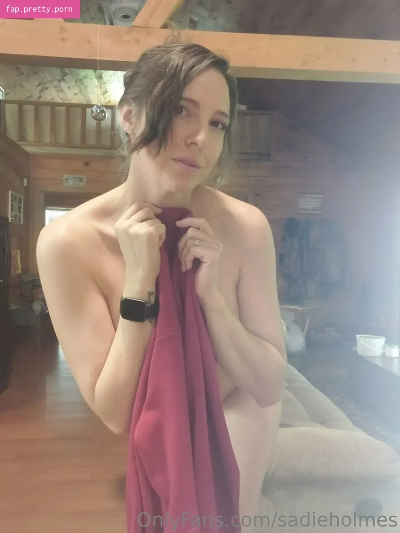sadieholmes - Photo #02