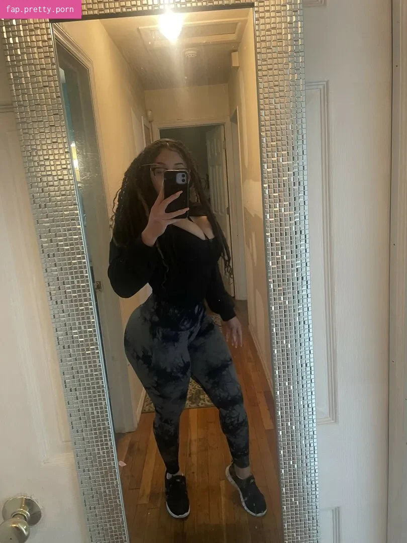 safiyaswrld - Photo #16