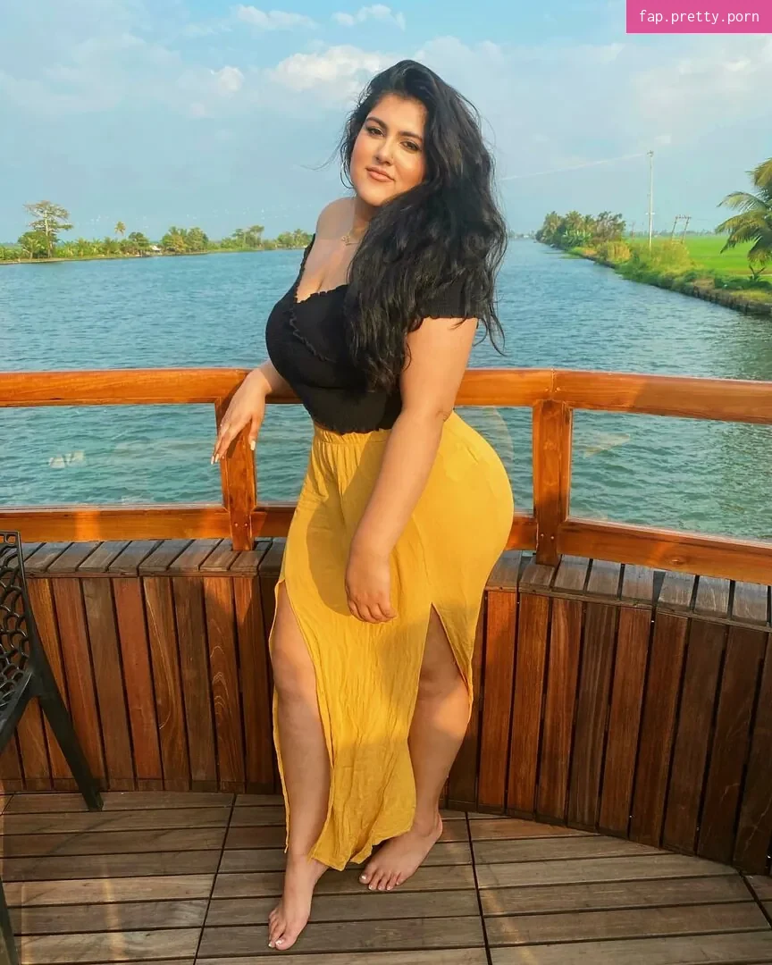 Sanjana - Photo #04