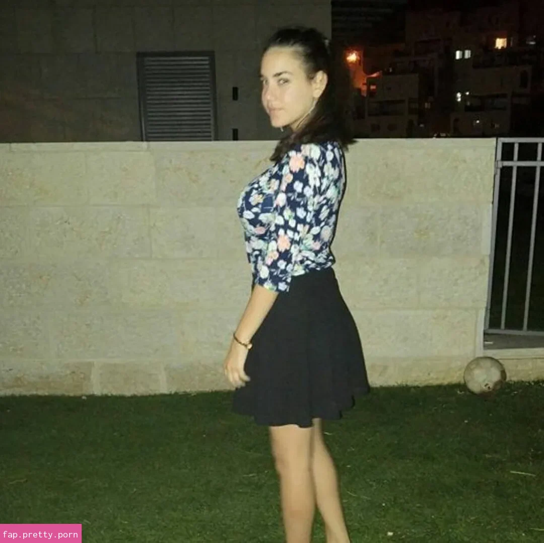 Sara Avni - Photo #20