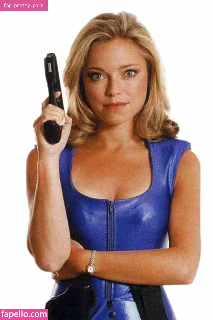 Sarah Alexander - Photo #24