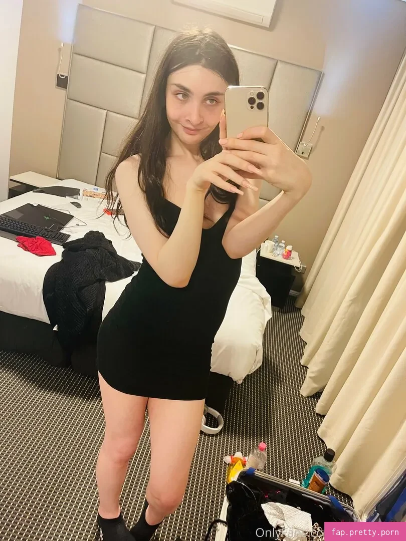 sarahalexisxx - Photo #03