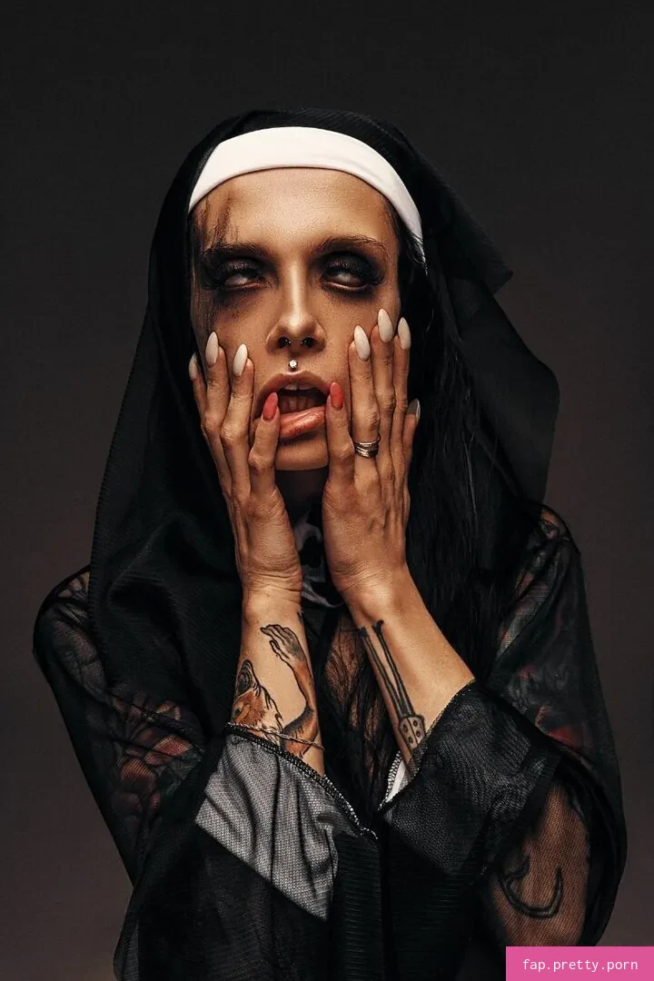 Satana696969 - Photo #91