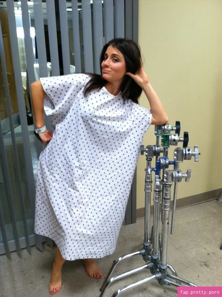 Shiri Appleby - Photo #28
