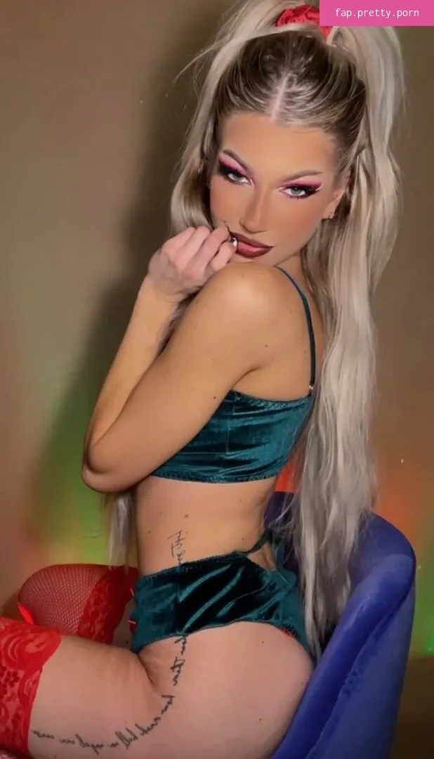 Sydney Angel - Photo #17