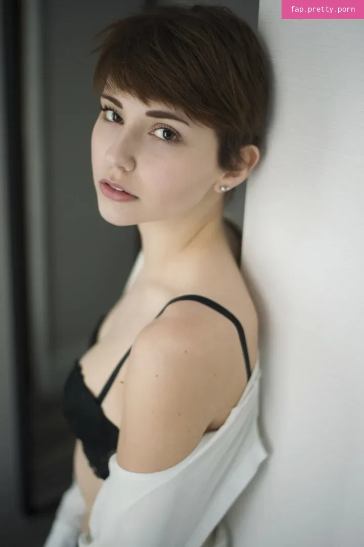 Savannah Brown - Photo #26