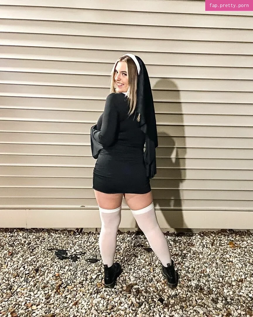 Sierra Bellingar - Photo #03