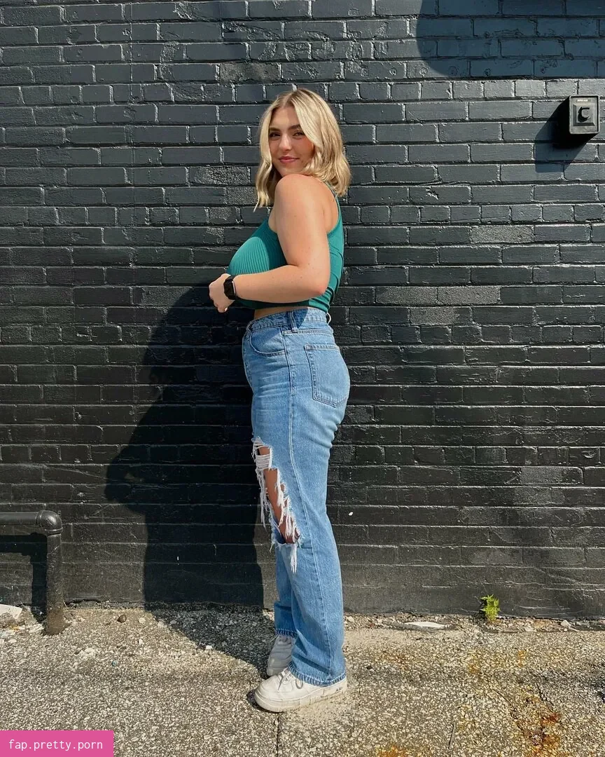 Sierra Bellingar - Photo #58