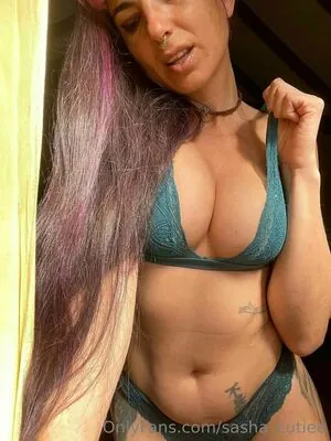 sasha_cutiee