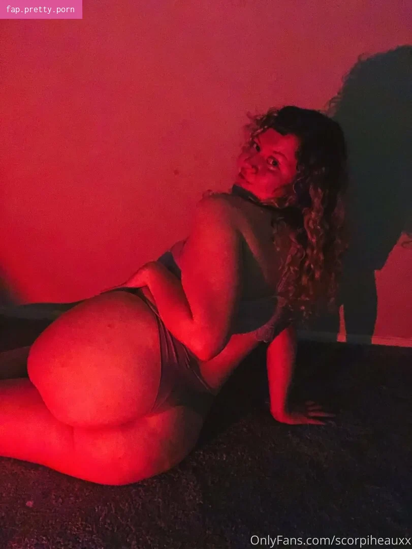 scorpiheauxx - Photo #21