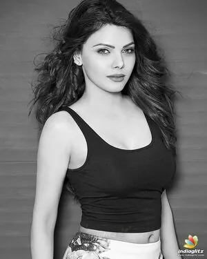Sherlyn Chopra