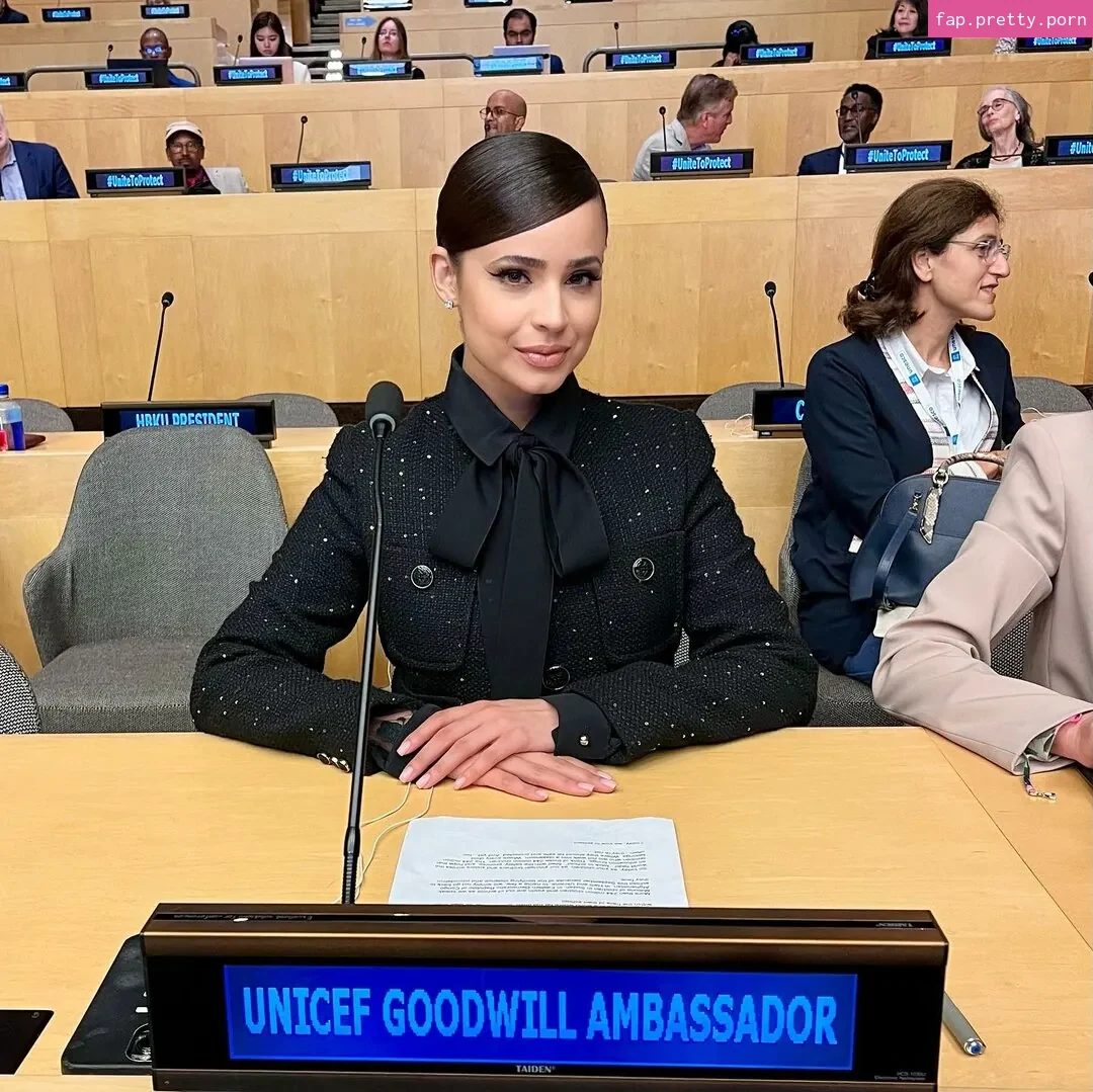 Sofia Carson - Photo #41