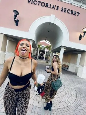 Salina De La Renta