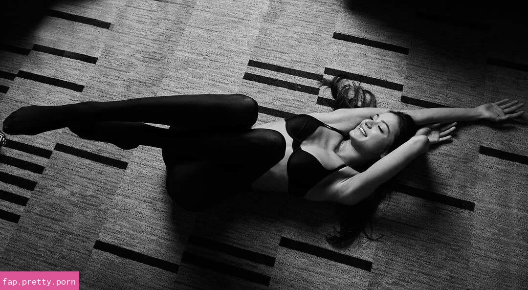 Sandra Dziwiszek - Photo #12