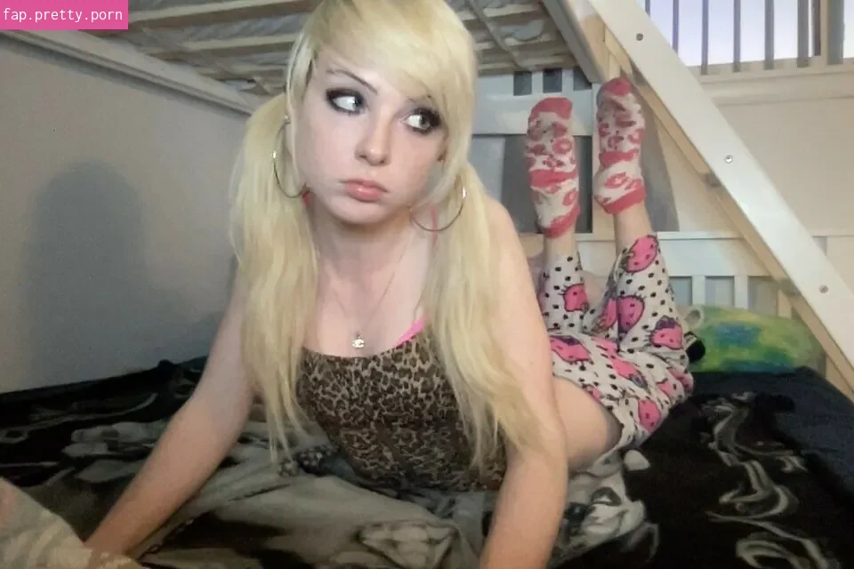 Shauna Dean Cokeland - Photo #16