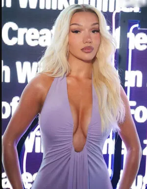 Shirin David