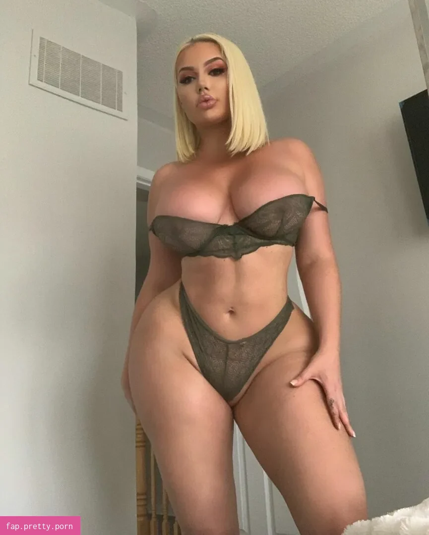 Staci Doll - Photo #01