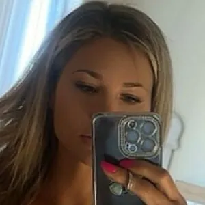 Samantha_Em