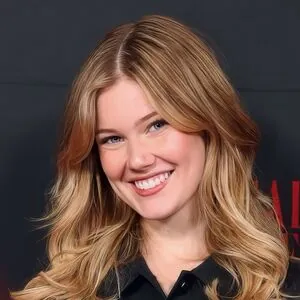 Sarah E Coomer