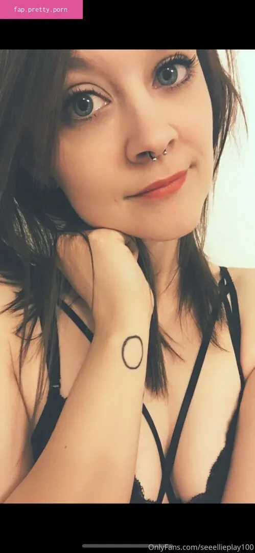 seeellieplay100 - Photo #01