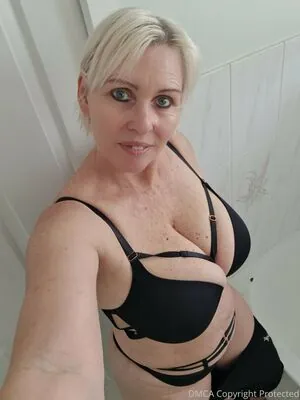 sexymatureaussielady