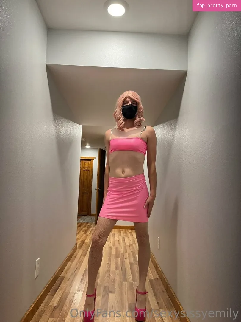 sexysissyemily - Photo #12