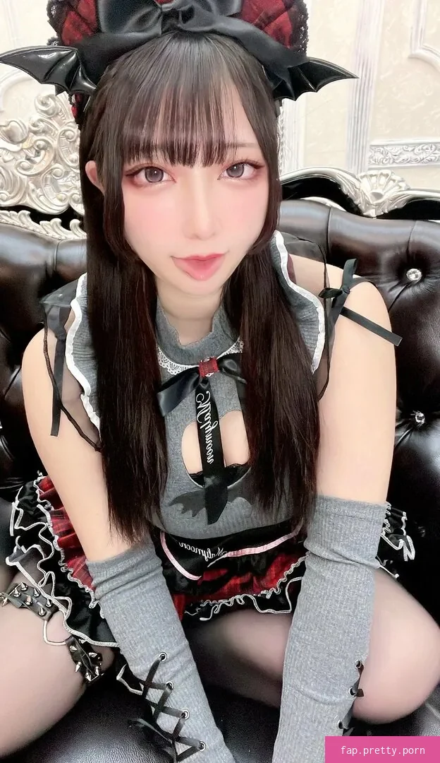 Sakura Fan - Photo #09