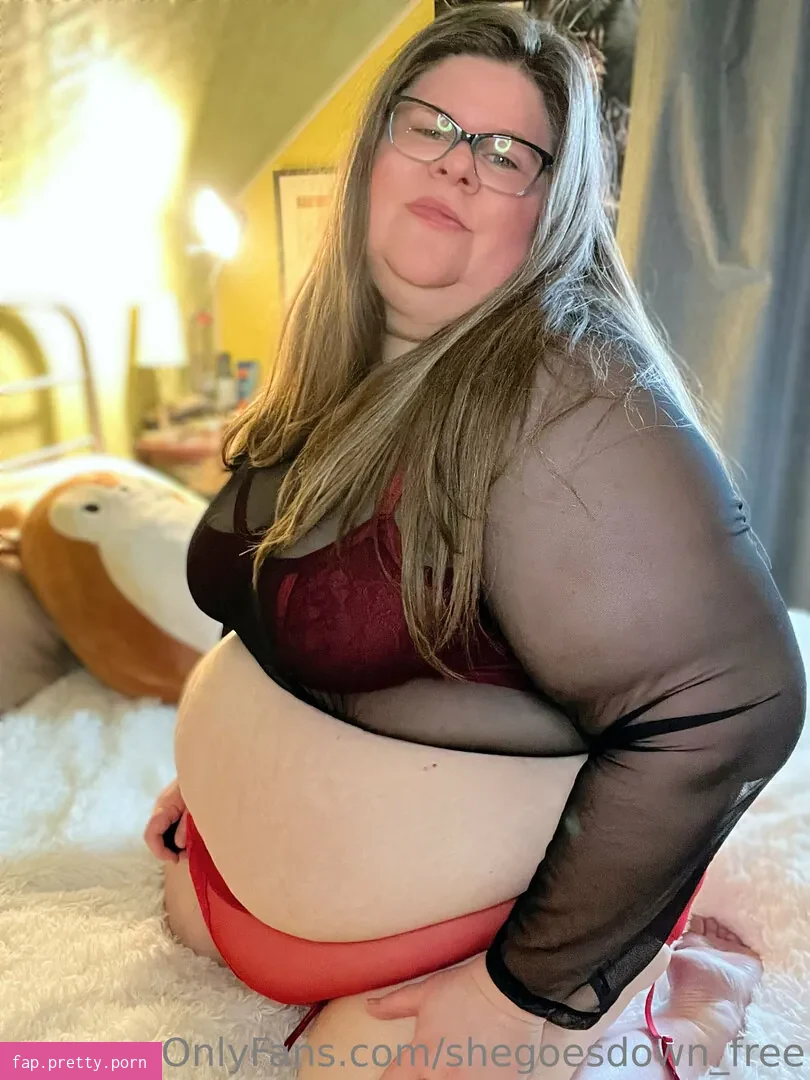 shegoesdown_free - Photo #14