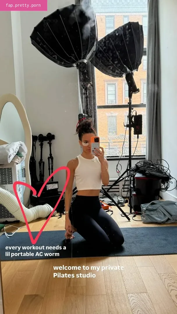 Sofia Franklyn - Photo #12