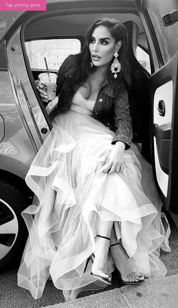 Senna Gammour - Photo #22