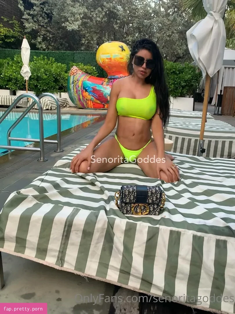 Senorita Goddes - Photo #57