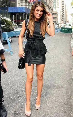 Shenae Grimes