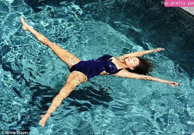 Shobna Gulati - Photo #05