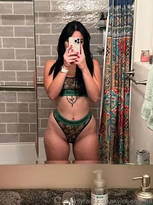 skyler_grey_18