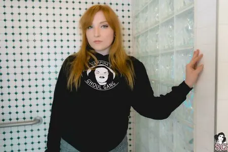 Scarlette Hollywood