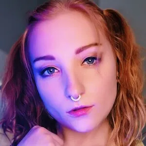 Scarlette Hollywood