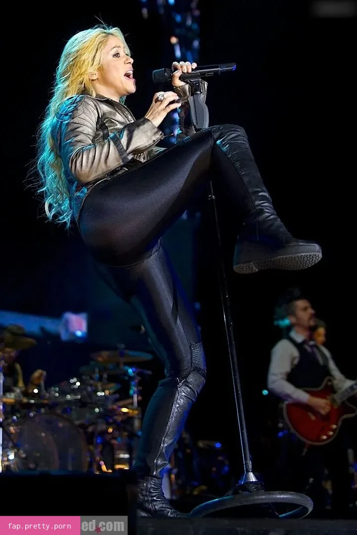 Shakira - Photo #39