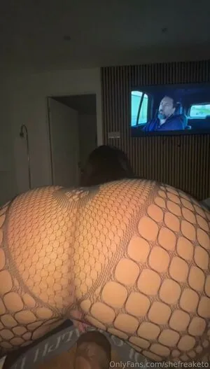 Shefreakto
