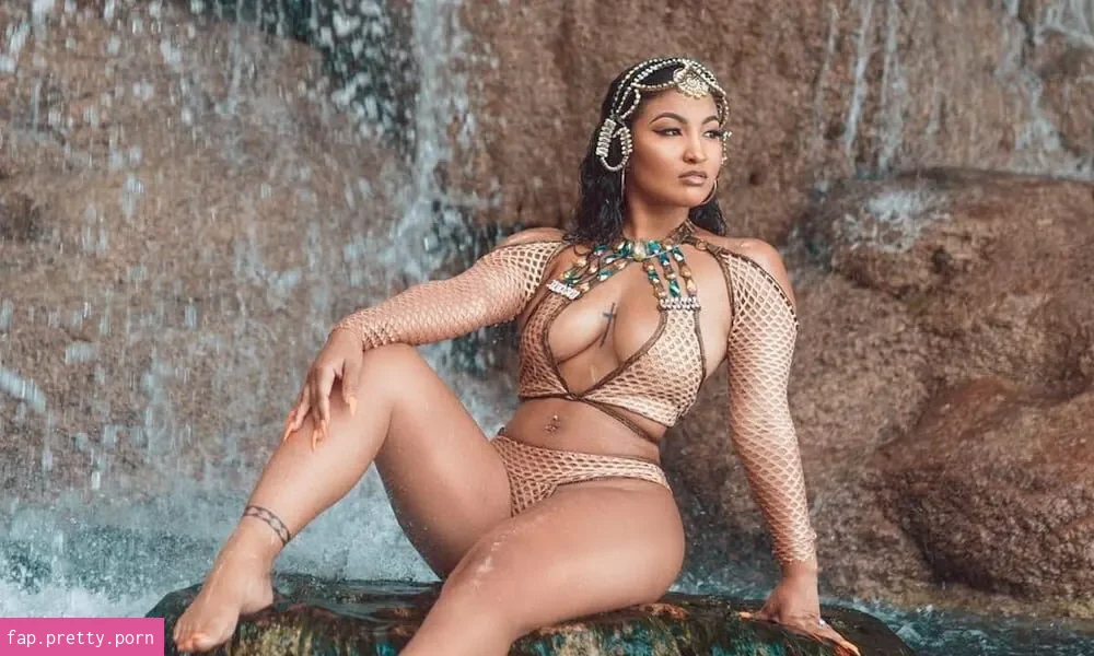 Shenseea - Photo #76