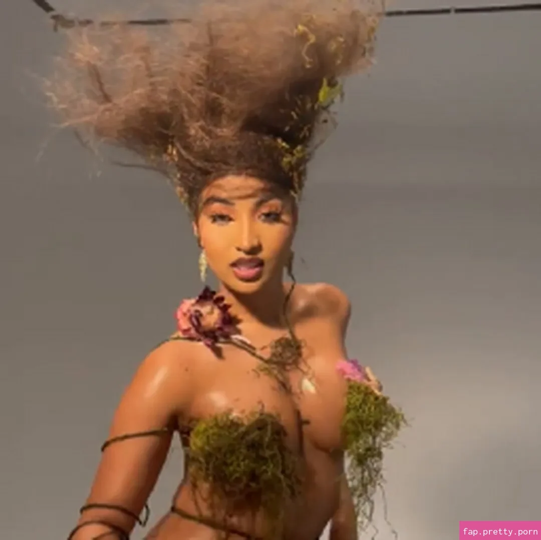 Shenseea - Photo #02