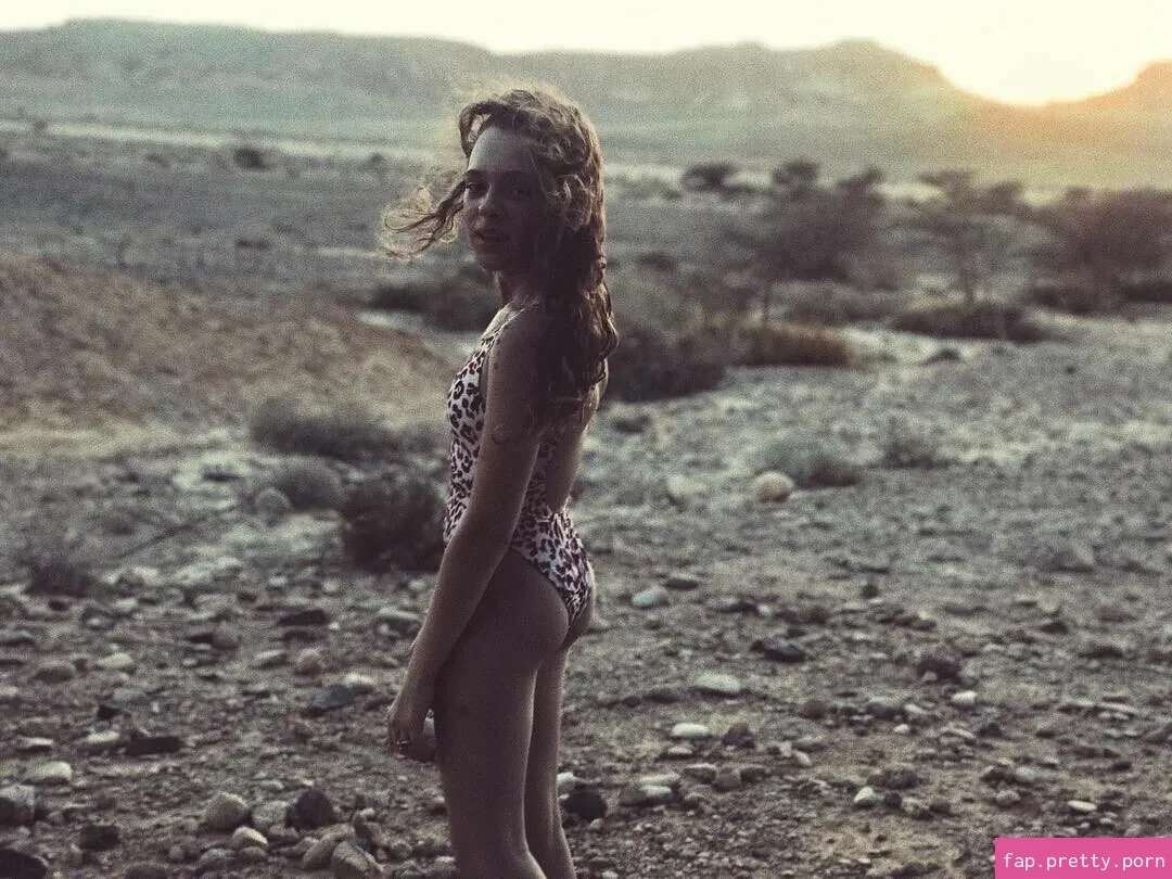 Shira Haas - Photo #05